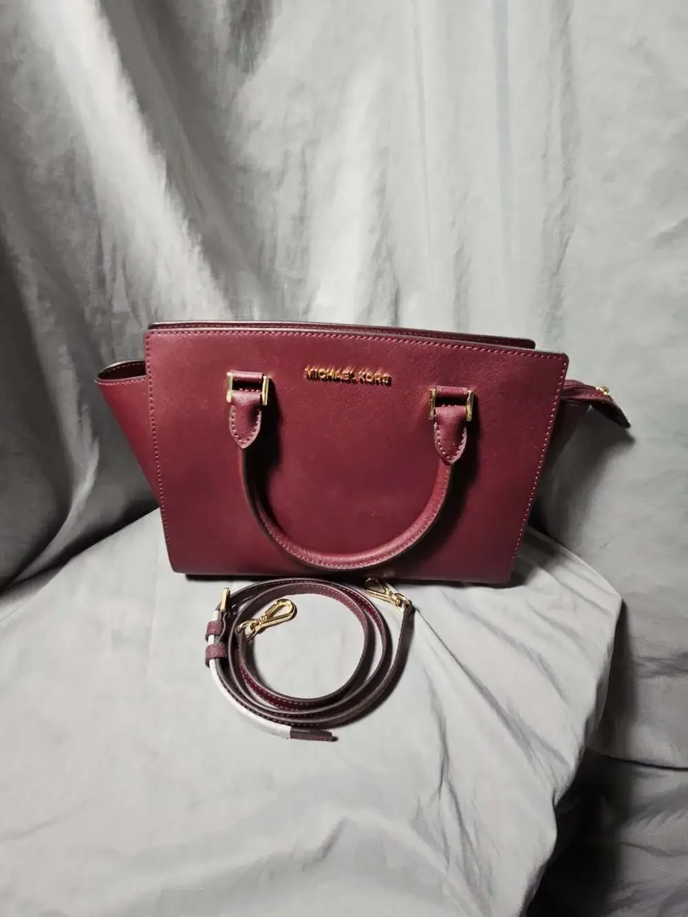 Michael Kors Selma Medium Saffiano Leather Top Zip Satchel in Merlot
